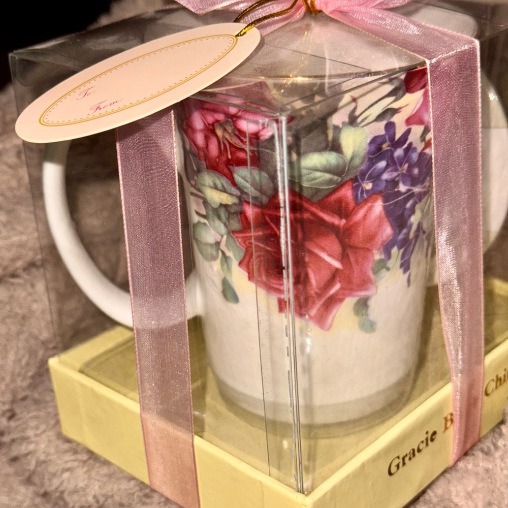 Gracie Bone China❣️